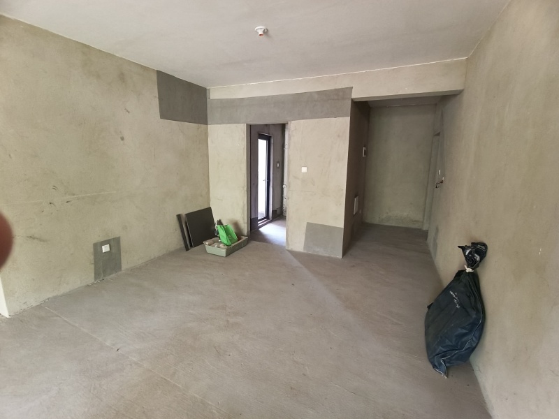 4室2廳 中交錦繡雅郡門廳