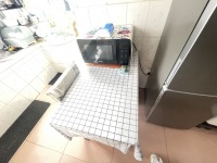 1室2廳1陽臺 東華小區(qū)餐廳