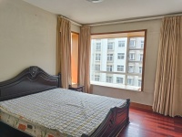 3室2廳2陽臺 百大國際花園臥室