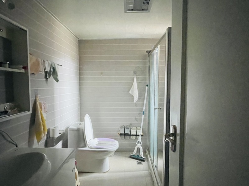 5室3廳 金江小區(qū)瑞園臥室