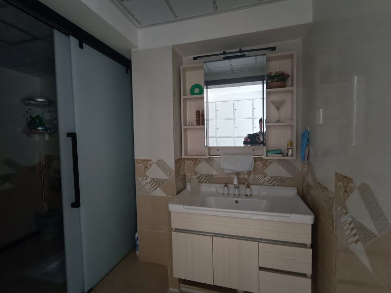 9室3廳2陽臺 鑫苑小區(qū)別墅衛(wèi)生間