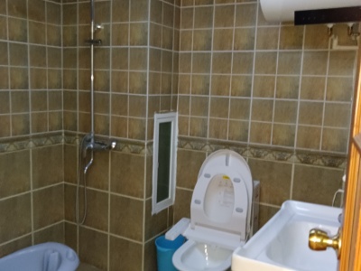 3室2廳2陽臺 西秀園衛(wèi)生間