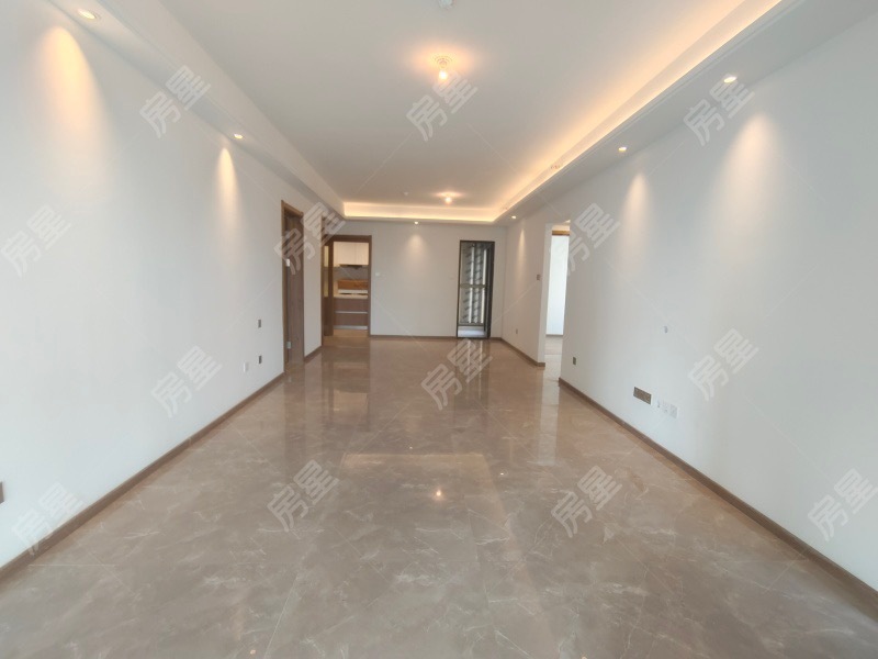 4室2廳5陽臺 萬科翡翠濱江五期公寓客廳