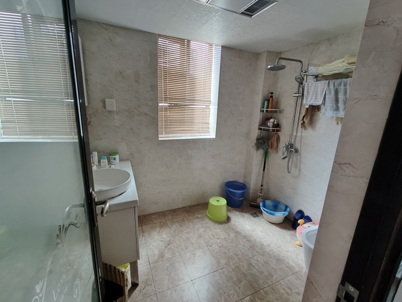 3室2廳1陽臺 廣福城雅福園衛(wèi)生間