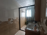 9室3廳2陽臺 鑫苑小區(qū)別墅衛(wèi)生間