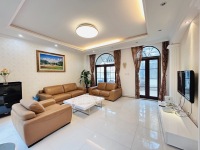 4室2廳3陽臺 滇池衛(wèi)城微風(fēng)島別墅客廳