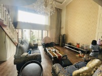 5室3廳 金江小區(qū)瑞園客廳