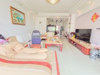 4室2廳2陽(yáng)臺(tái) 江東花園四季園客廳