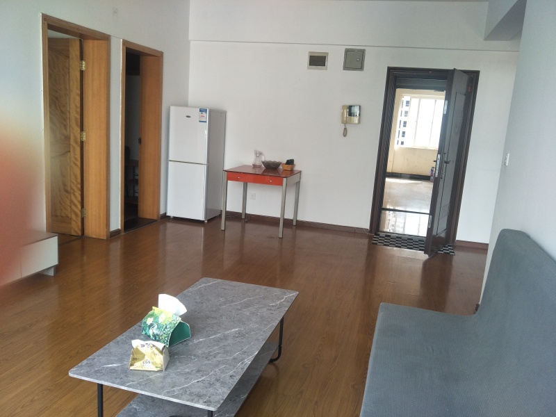 2室2廳1陽臺 藍山數(shù)碼客廳