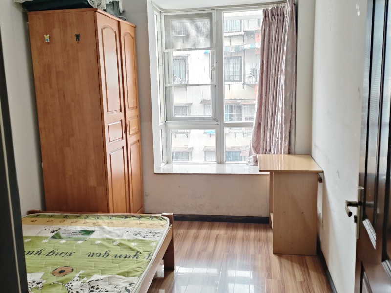 3室2廳1陽臺 高新文翠園臥室