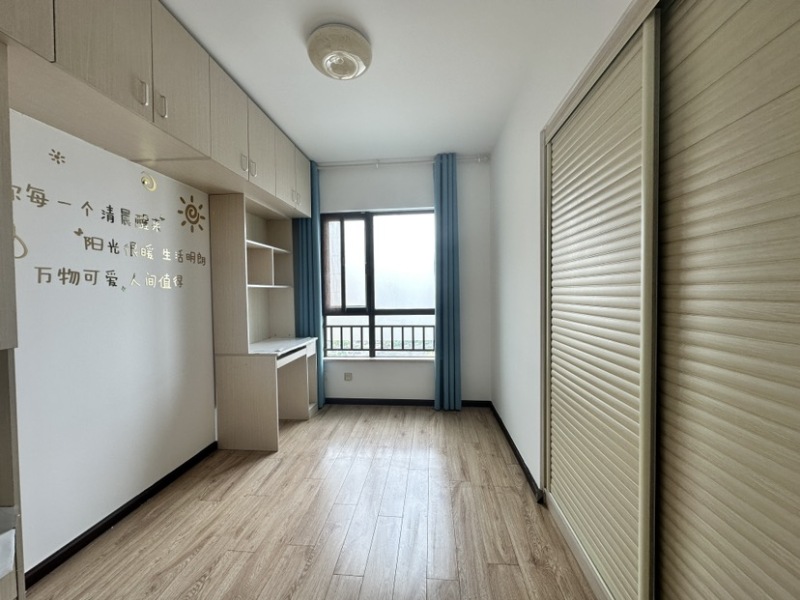 2室2廳1陽臺(tái) 金域緹香臥室