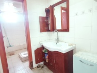 4室2廳2陽(yáng)臺(tái) 蓮景苑衛(wèi)生間