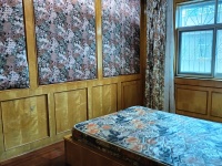 4室2廳1陽臺(tái) 國(guó)防路37號(hào)（軍產(chǎn)房）臥室