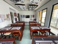 4室2廳3陽(yáng)臺(tái) 林肯公園一期客廳