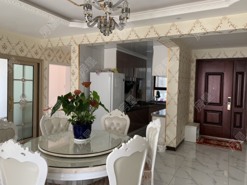 3室2廳2陽臺 瑞鼎城一期餐廳