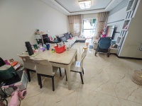 3室2廳1陽臺(tái) 金科陽光里客廳