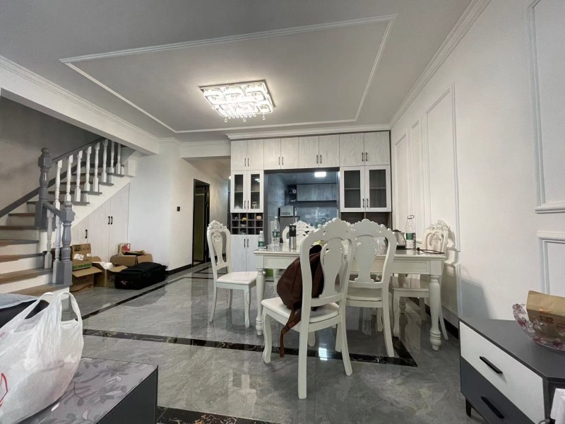 4室2廳1陽臺 林肯公園三期客廳