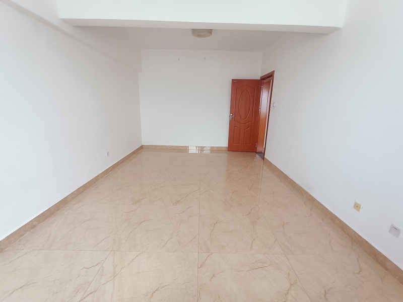 4室2廳2陽(yáng)臺(tái) 蓮景苑臥室