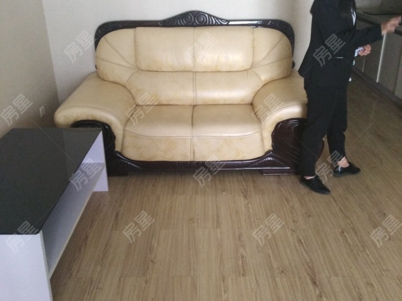 1室1廳1陽臺 和諧世紀(jì)客廳