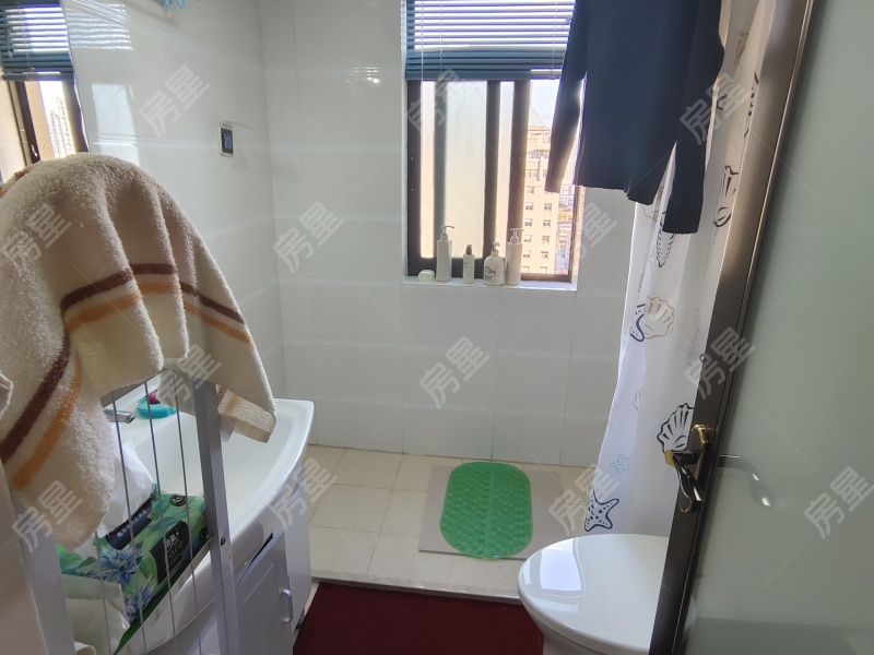 3室2廳 匯都國(guó)際二期衛(wèi)生間