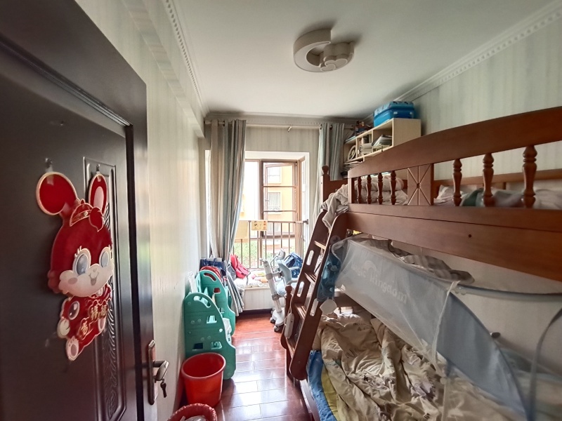 3室2廳1陽臺 翠逸園臥室