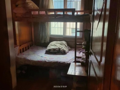 2室1廳1陽臺 龍泉路81號