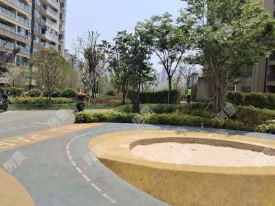 4室2廳1陽(yáng)臺(tái) 璀璨傾城