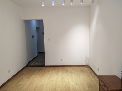 1室1廳1陽(yáng)臺(tái) 同德昆明廣場(chǎng)B區(qū)