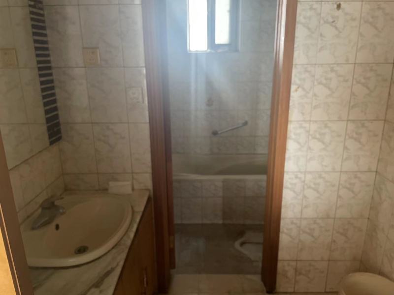 3室2廳2陽(yáng)臺(tái) 金安小區(qū)衛(wèi)生間