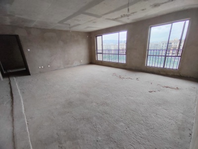 3室2廳2陽臺 云南藝術(shù)家園