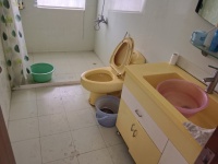 5室2廳2陽(yáng)臺(tái) 經(jīng)緯花園其他