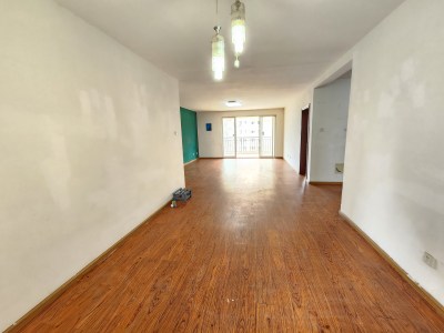 4室2廳2陽臺 世紀(jì)城華春苑