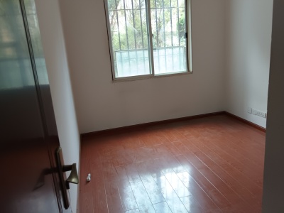 2室2廳2陽臺 白龍小區(qū)