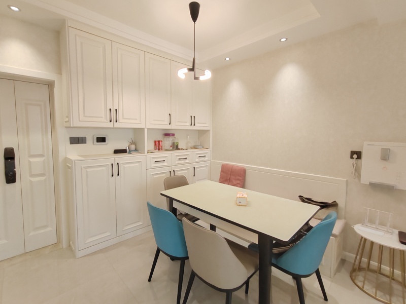 2室1廳1陽臺 中鐵水岸青城A2地塊餐廳