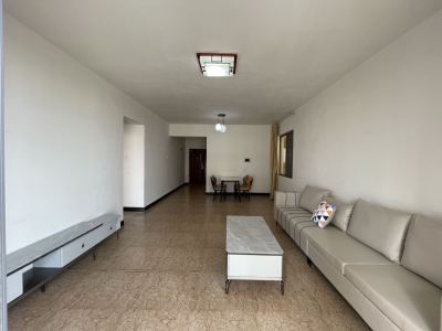 4室2廳2陽(yáng)臺(tái) 銀河北庭