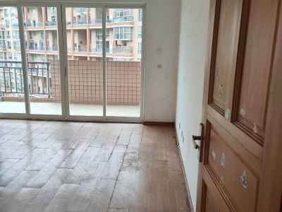 5室2廳3陽臺 世紀(jì)城沁春苑