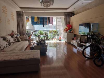 4室2廳2陽臺 夏意雅園