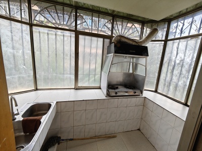 2室2廳1陽臺 東華小區(qū)