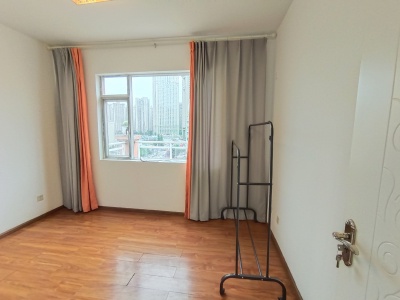 3室2廳2陽(yáng)臺(tái) 滇池泊屋