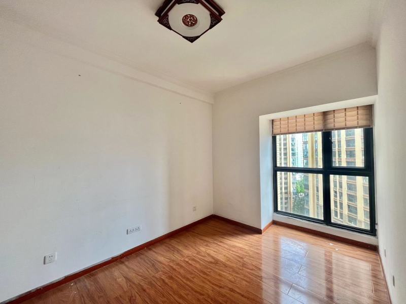 3室2廳1陽臺 濱江俊園一期其他