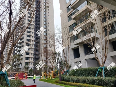 3室2廳1陽(yáng)臺(tái) 新希望觀瀾匯