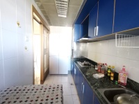 5室2廳5陽(yáng)臺(tái) 春苑花園廚房