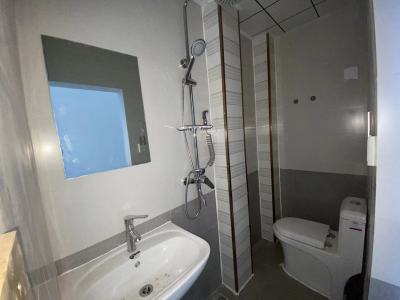 1室1廳1陽臺 東風(fēng)東路47號