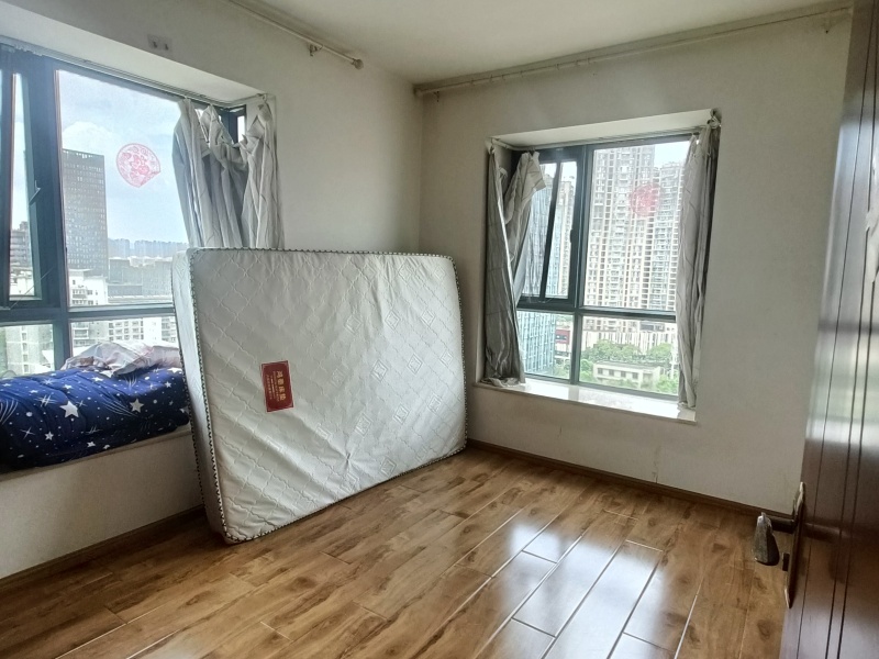 3室2廳2陽臺 正大紫都城臥室