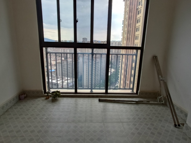 3室2廳2陽(yáng)臺(tái) 未名城A3陽(yáng)臺(tái)