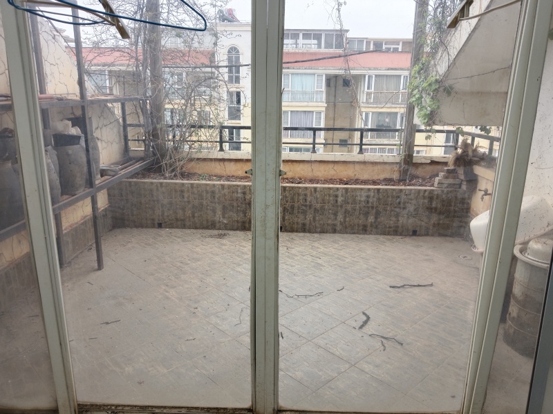 5室2廳2陽(yáng)臺(tái) 經(jīng)緯花園其他