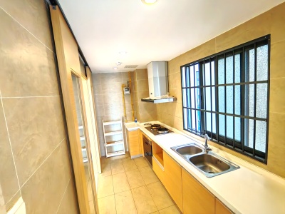 4室2廳2陽臺 濱江俊園塞納組團