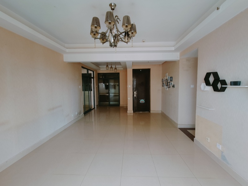 2室2廳1陽(yáng)臺(tái) 禧瑞都客廳