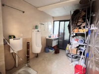 5室2廳4陽臺 龍湖水晶酈城衛(wèi)生間