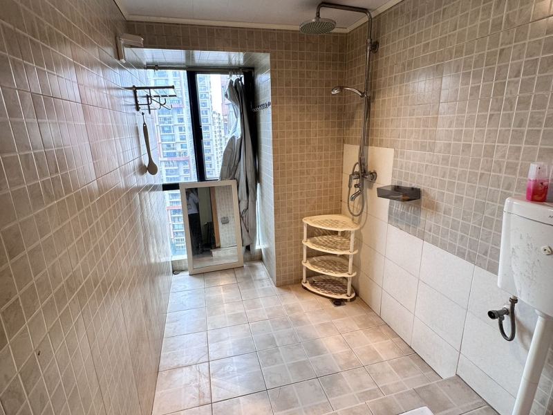 3室2廳2陽(yáng)臺(tái) 實(shí)力北岸衛(wèi)生間